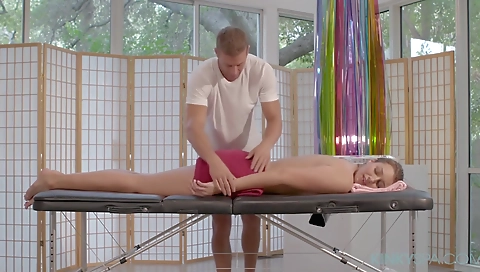 Sexy young blonde likeade gets her big tits