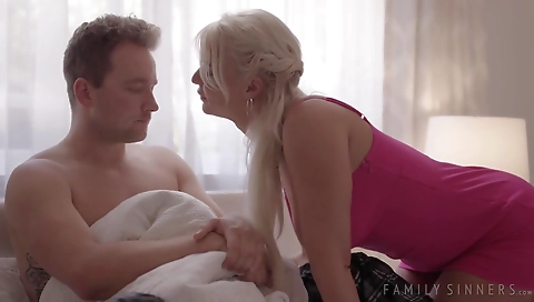 Sharah's first time with a younger