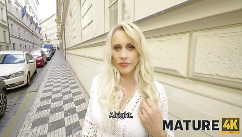 Milf gets her ass-d by sexy boyfriend