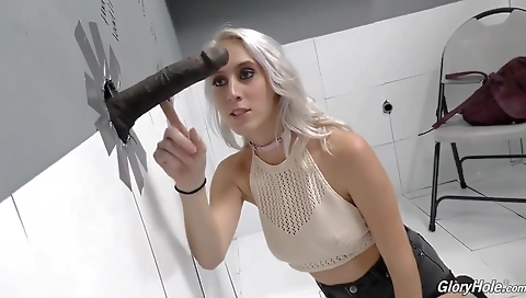 Sharah's tight and ready for cash