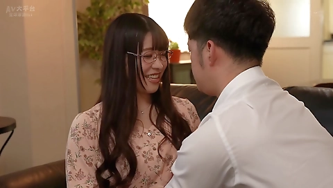 Tomi andh traffic pro milfhunter will gives a hot blowjob